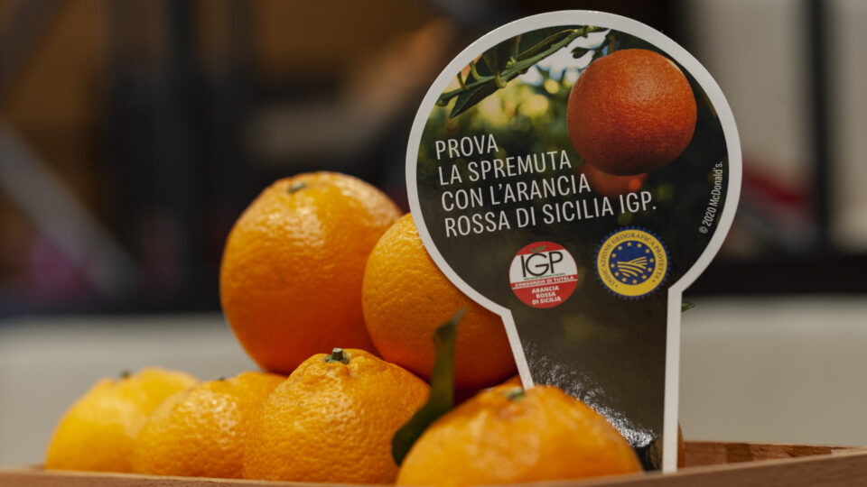 Agrumicoltura | Diana (Arancia rossa di Sicilia IGP): “700mila spremute di Arancia Rossa IGP nei McCafè. Orgogliosi di far parte della filiera della qualità”