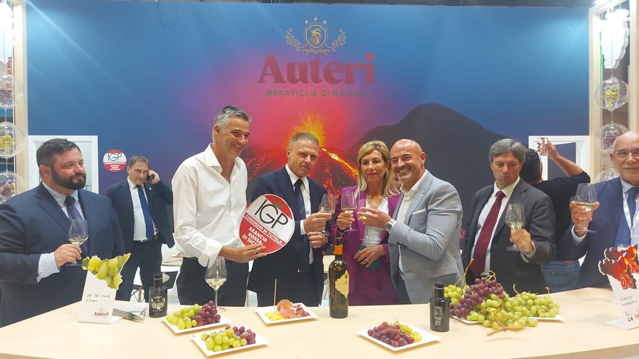 Agrumicoltura italiana al Fruit Attraction di Madrid, Diana: “Arancia Rossa di Sicilia IGP modello vincente anche all’estero”